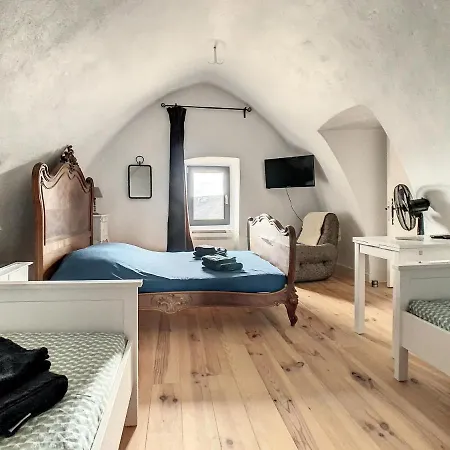 Holiday home Batisse De Charme Et Vue Exceptionnelle Entre Causses Et Gorges Du Tarn